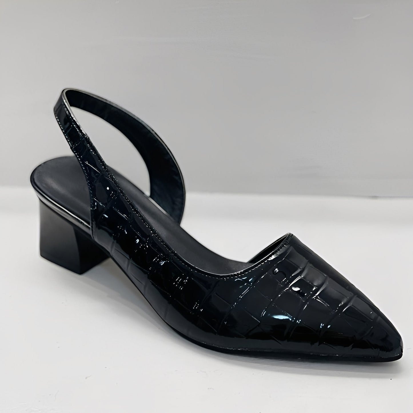 Nonie - Sandales classiques et confortables pour femmes