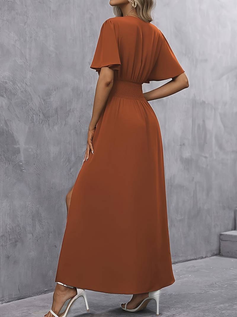Juliette – Robe avec col à volants et taille froncée pour femmes