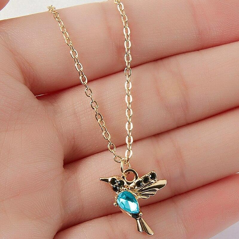 Jada – Collier colibri en émail et zircon