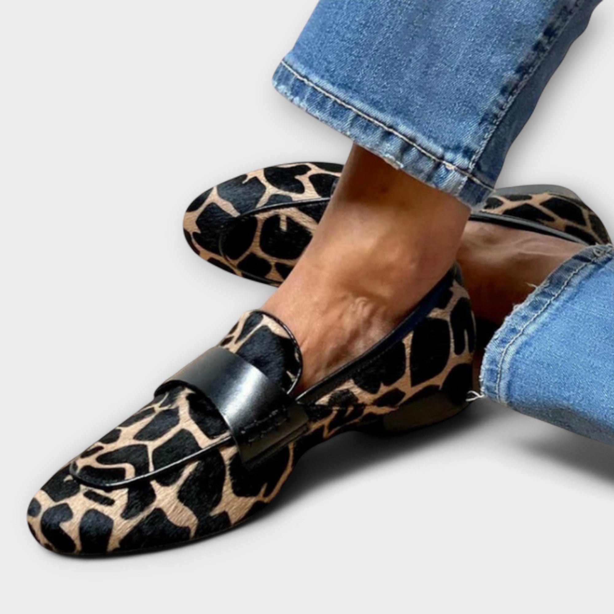 Claire – Loafers Classiques au Design Animalier