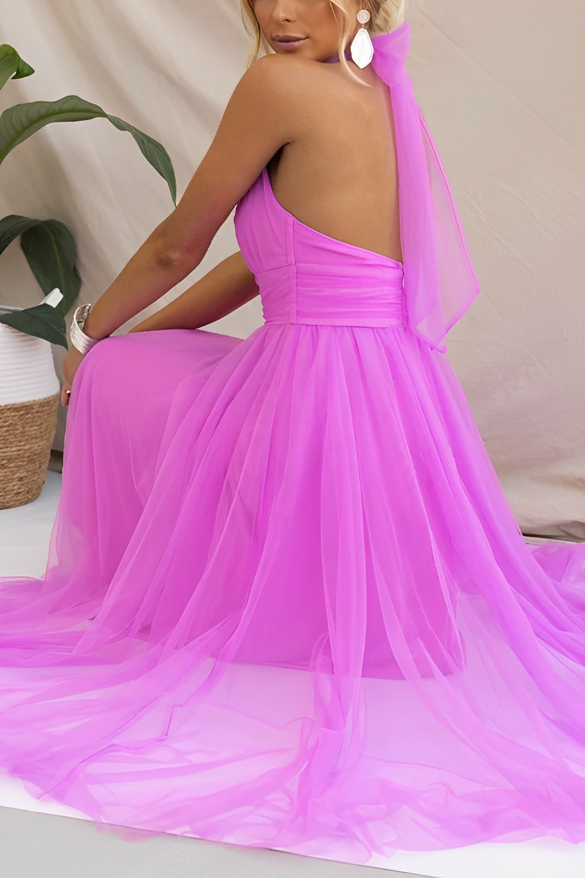 Serrena - Robe femme chic avec col montant