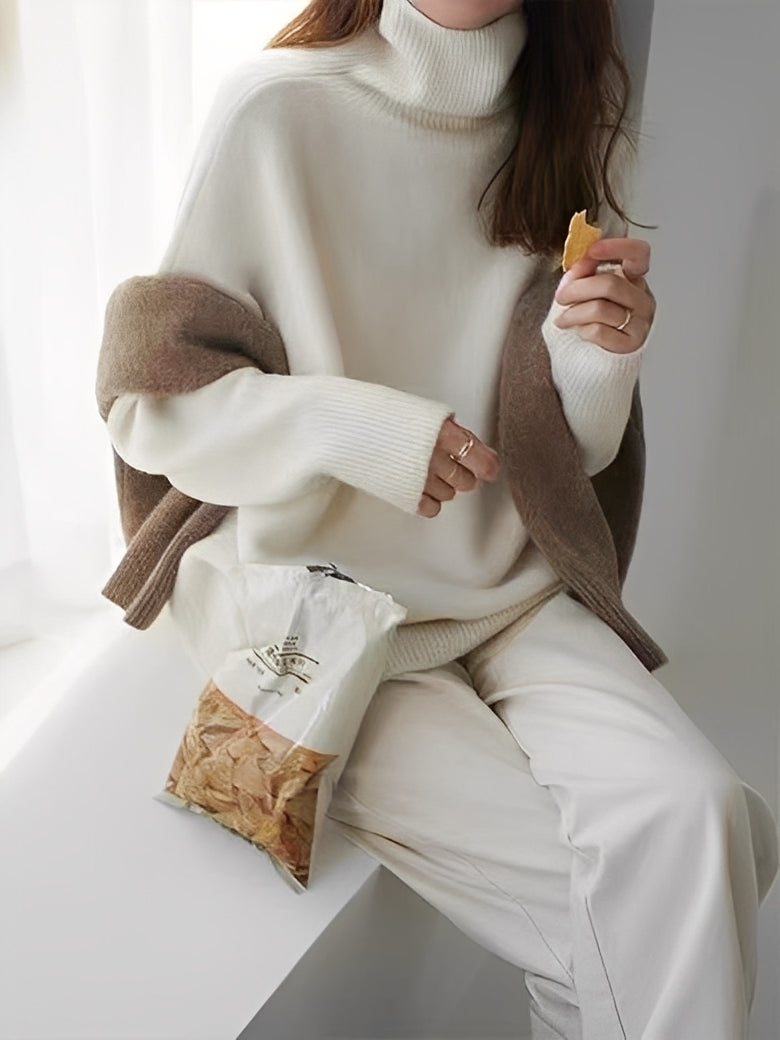 Gloria - Chic knitted sweater with a turtleneck in wool for women