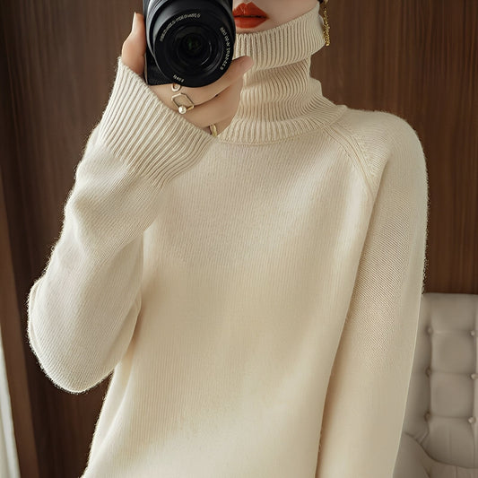 Kaycee - Modern knitted sweater with turtleneck for women