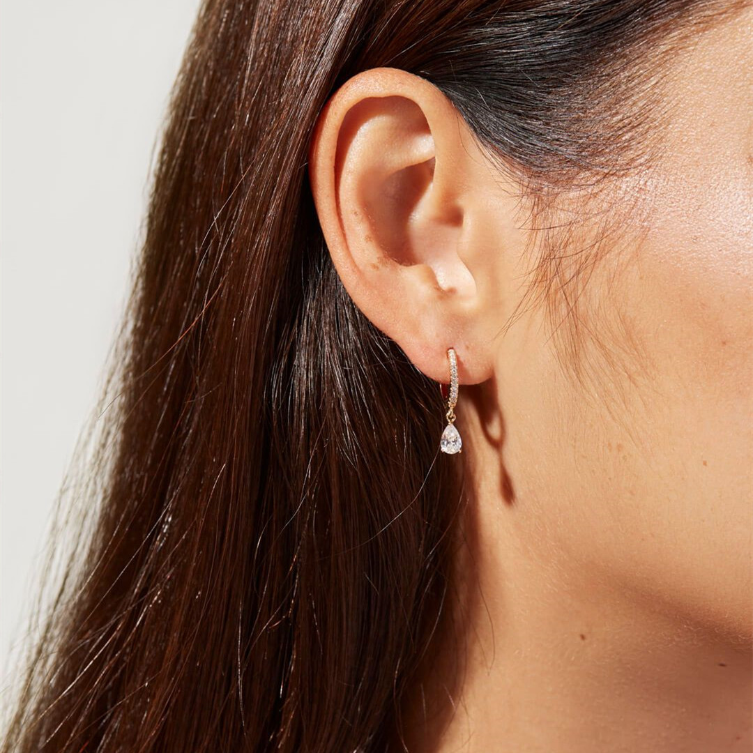 Boucles d'oreilles en goutte de cristal - Huggies délicats en zircon