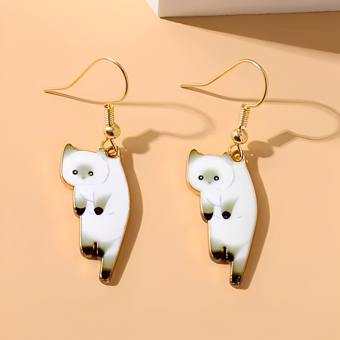Kate – boucles pendantes de chat