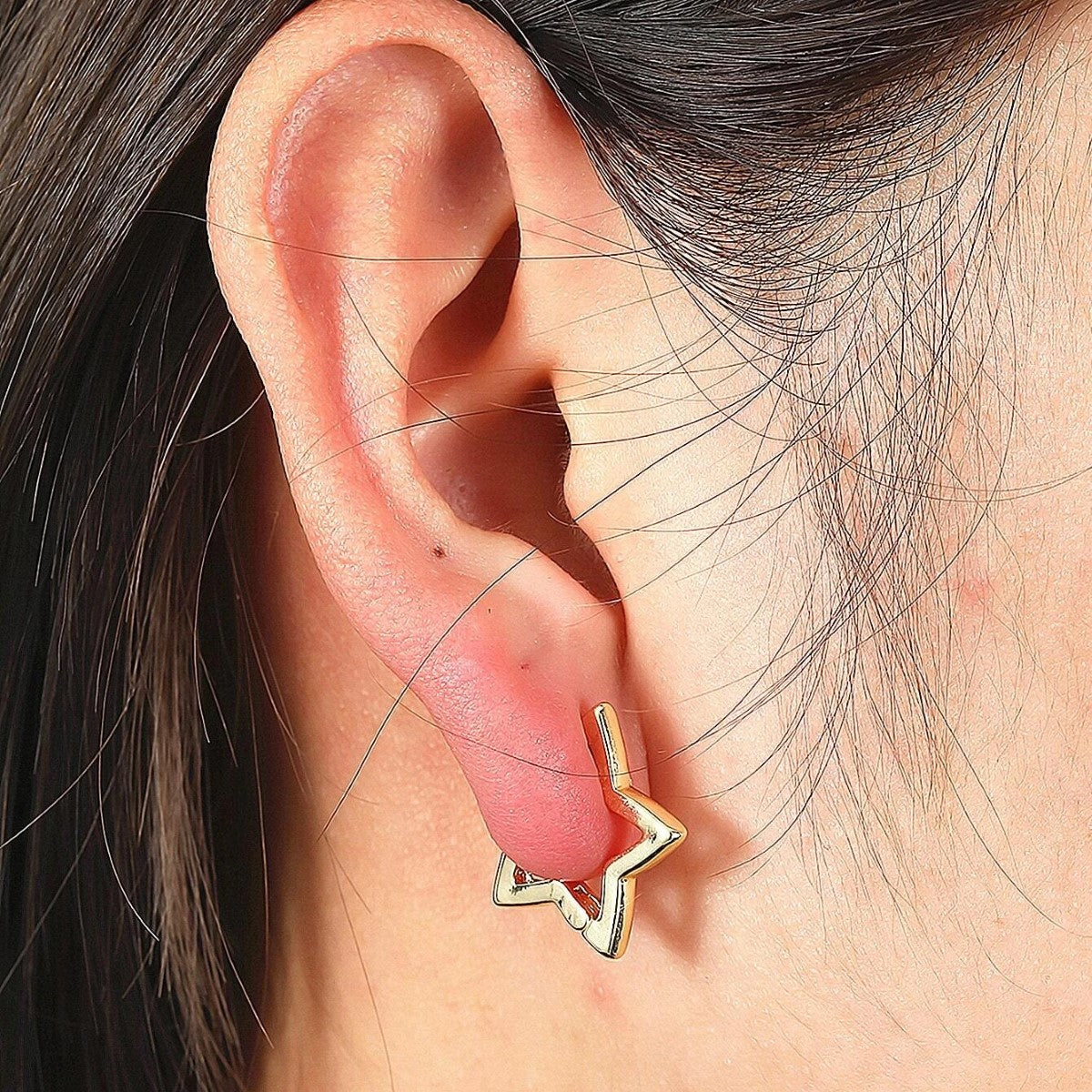 Boucles d'oreilles Huggie Star - Créoles en étoile