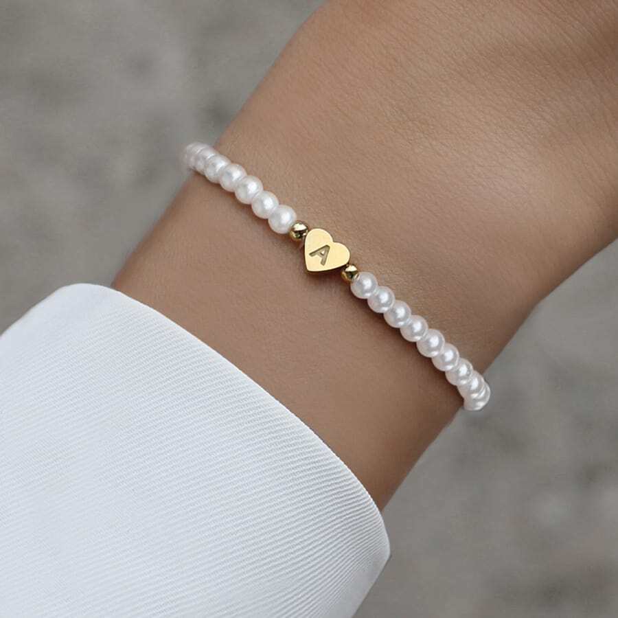 Bracelet de perles avec initiales gravées - Bracelet de perles en forme de cœur personnalisé