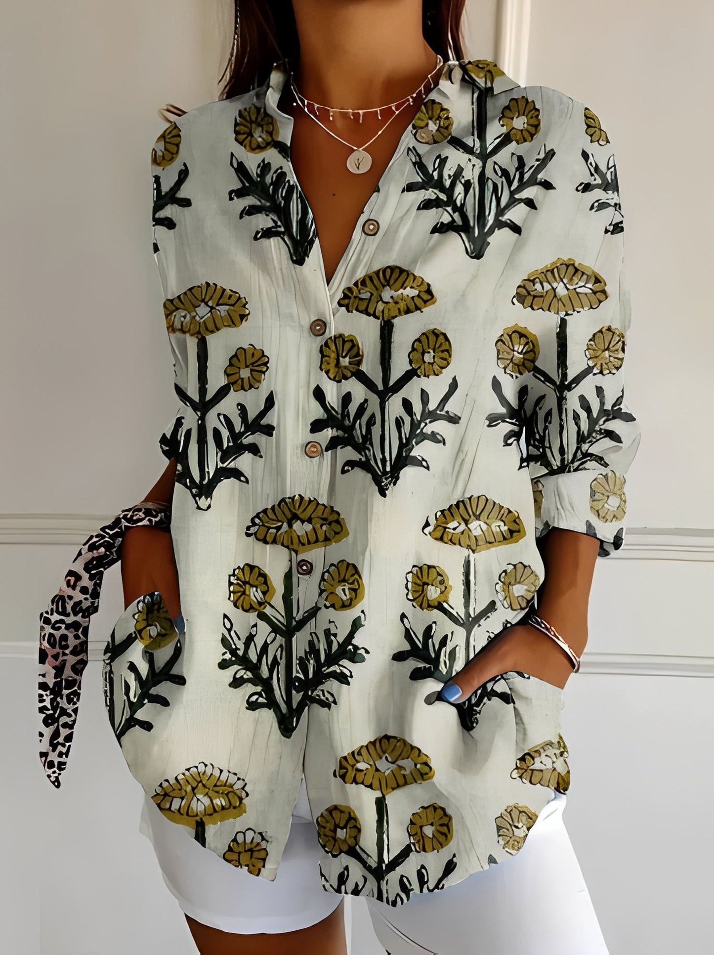 Jessica - Elegant blouse with floral pattern for women