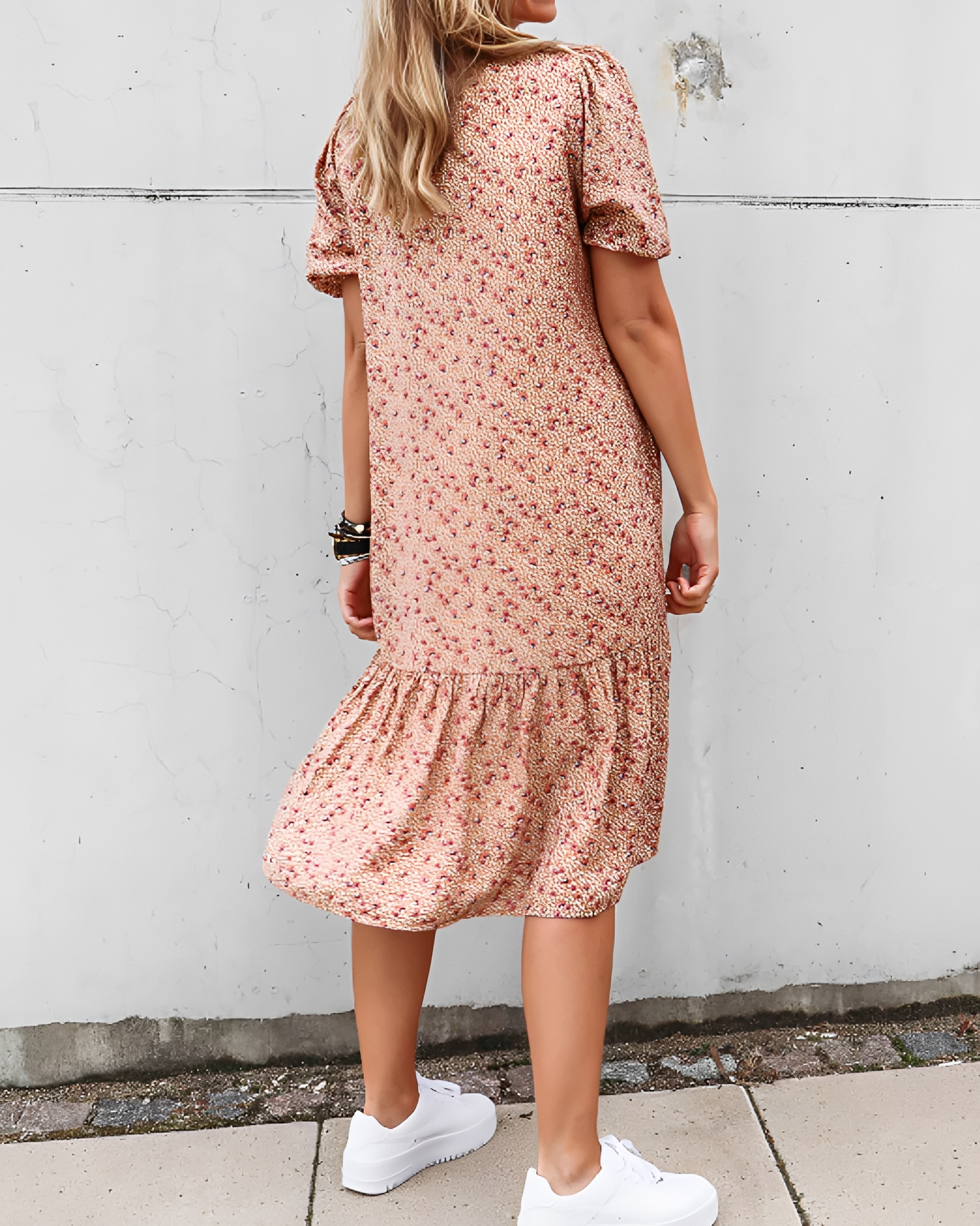Rhiannon - Robe midi élégante à col en V