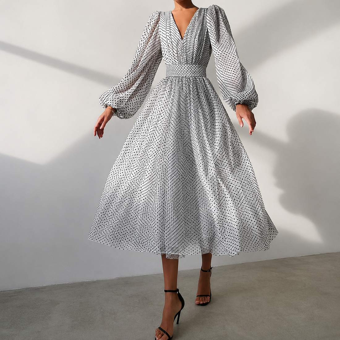 Emina - Robe Élégante à Manches Longues et Col V