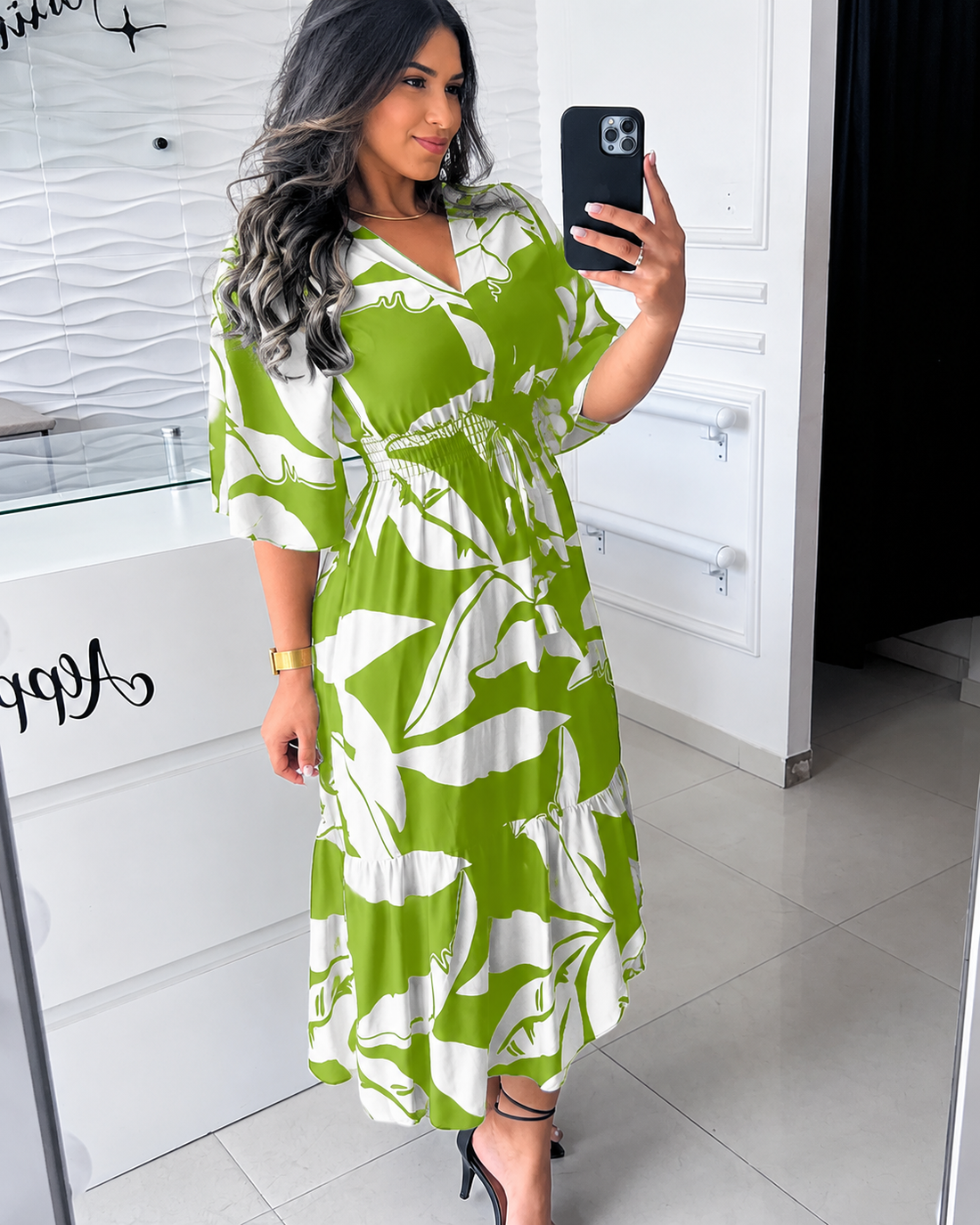 Agathe - Robe Midi Élégante avec Décolleté en V