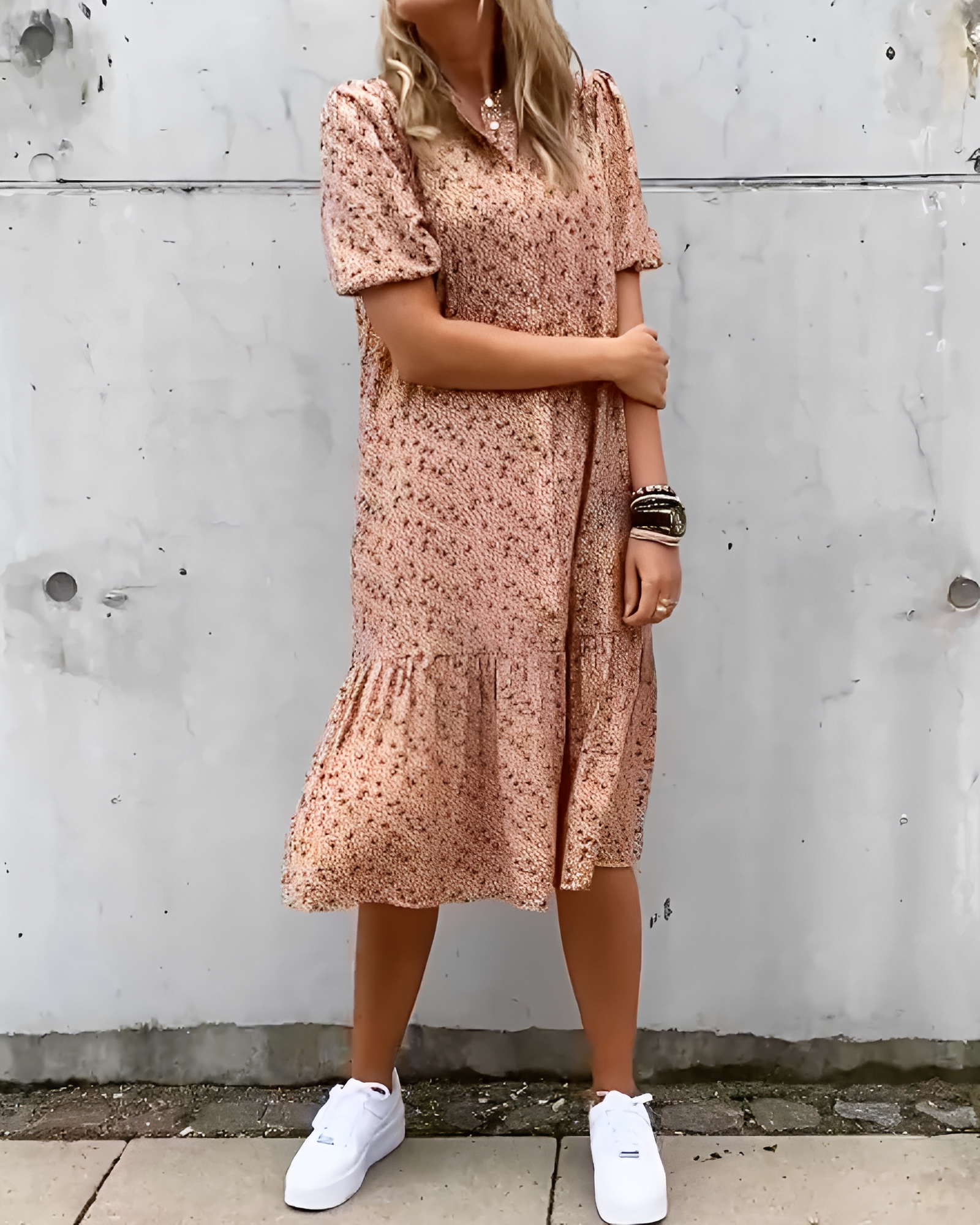 Rhiannon - Robe midi élégante à col en V