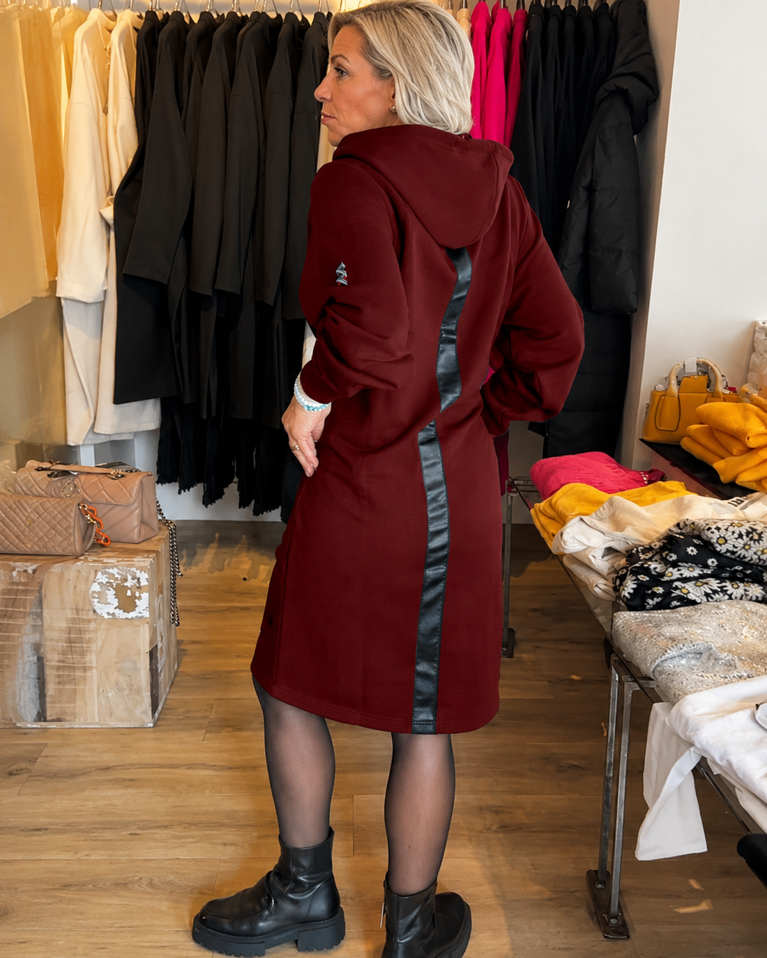 Annette - Robe Chic avec Capuche