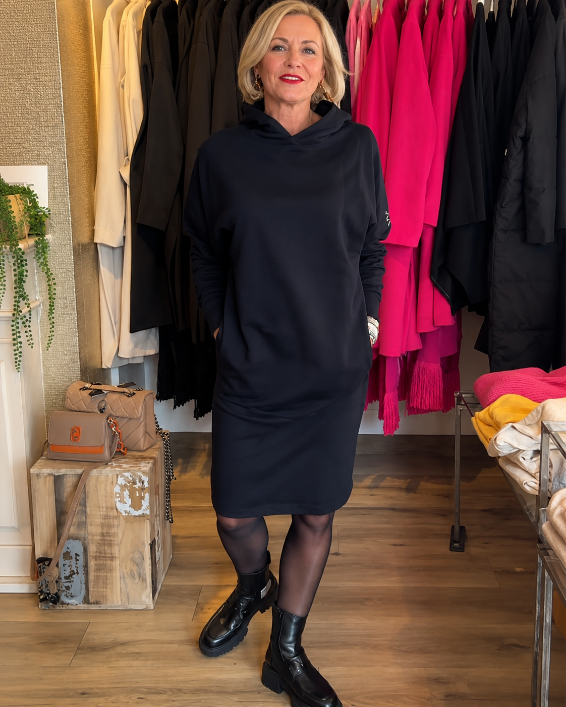Annette - Robe Chic avec Capuche