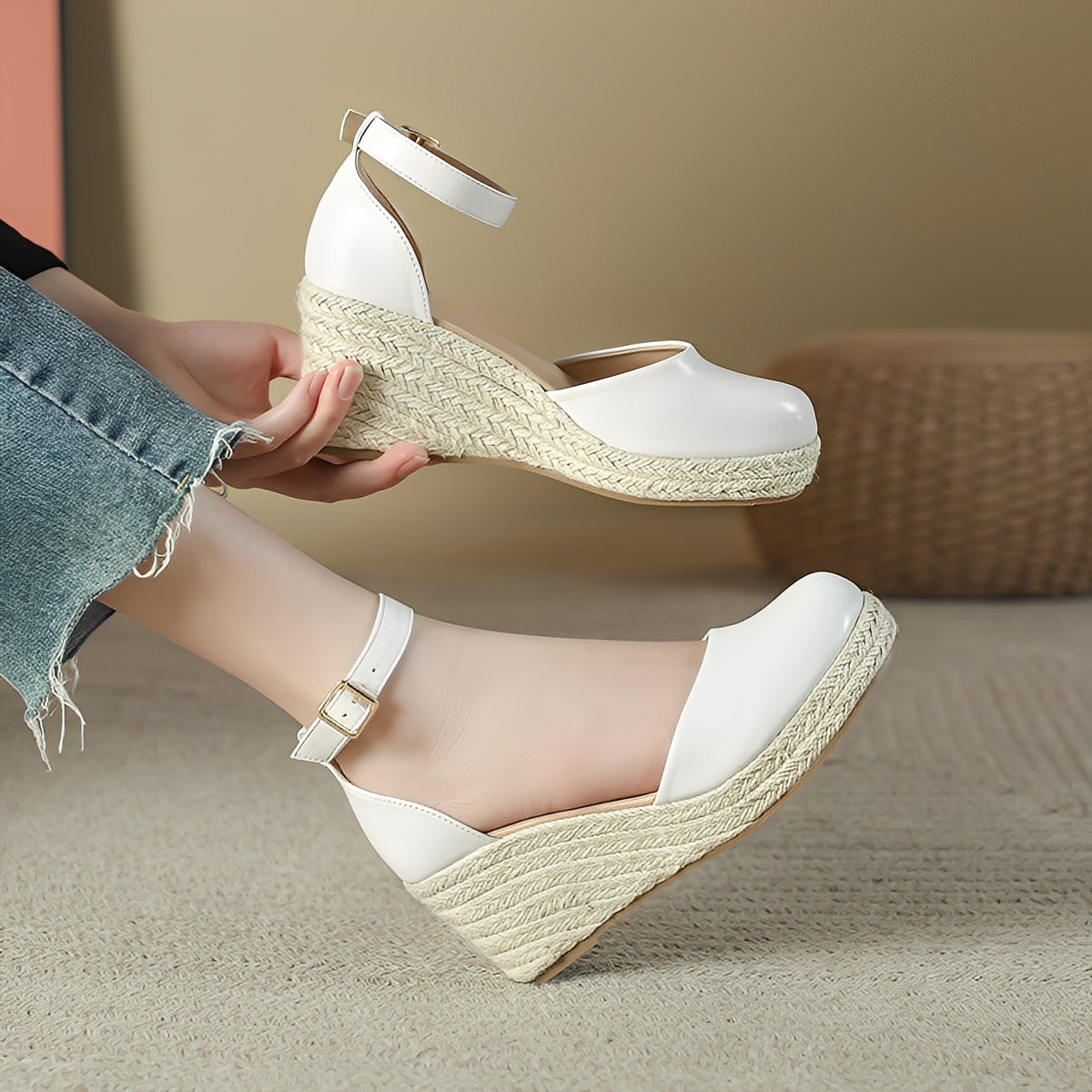 Yasmine - Trendy women's sandals with wedge heels