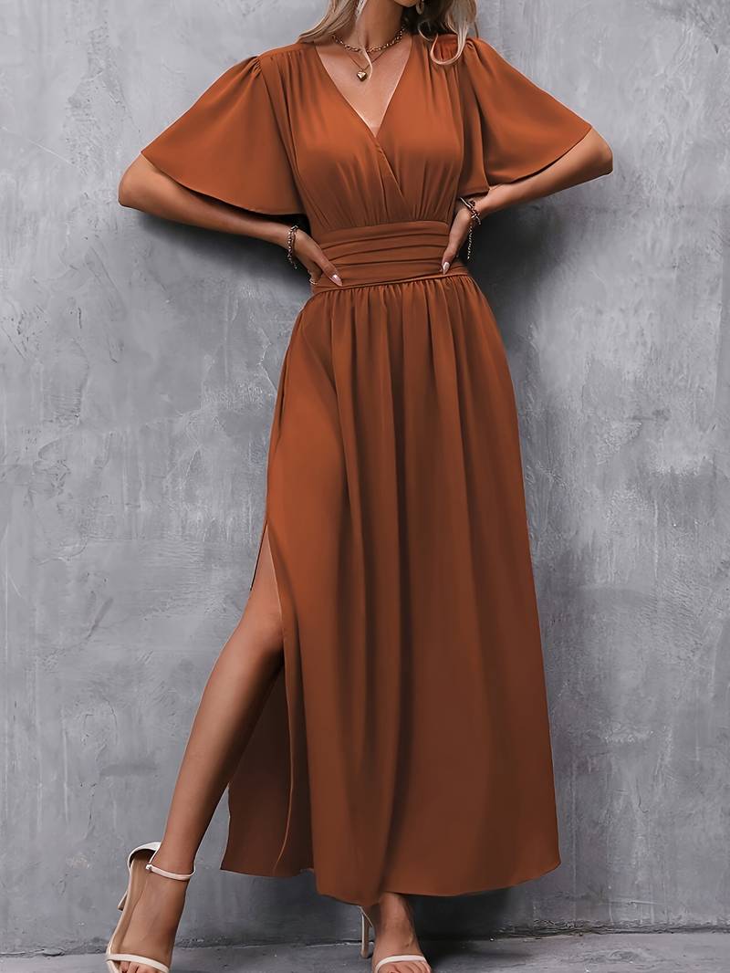 Juliette – Robe avec col à volants et taille froncée pour femmes