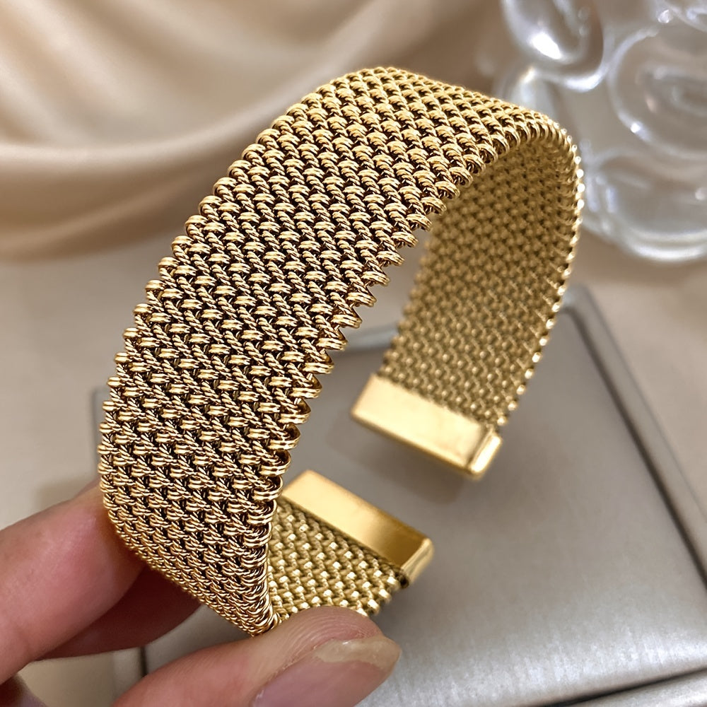 Raya – Bracelet en acier titane avec câble gravé