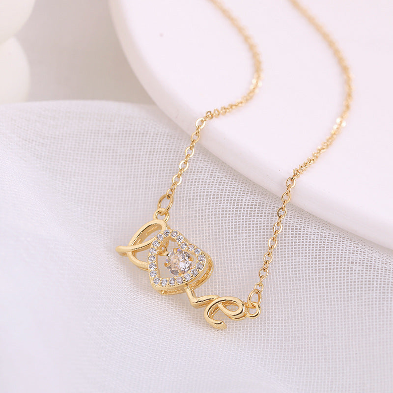 Love Spelled - Collier avec pendentif d'amour