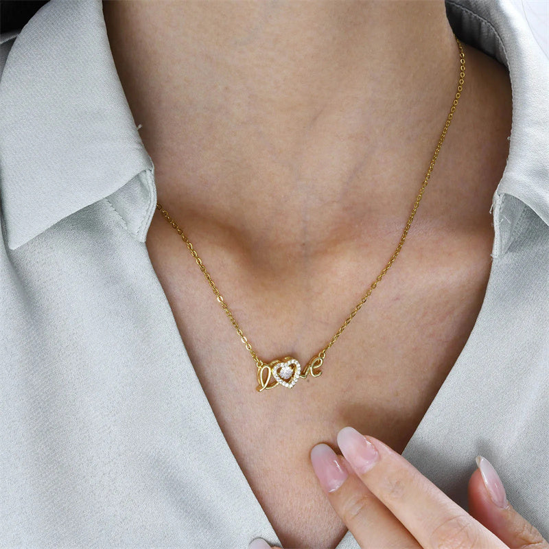 Love Spelled - Collier avec pendentif d'amour