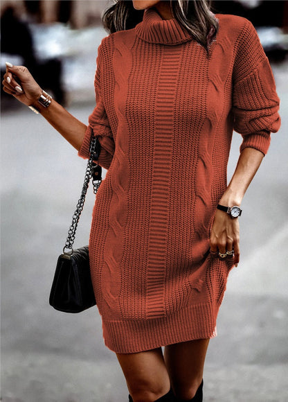 Carreen - Robe en maille à manches longues avec col roulé