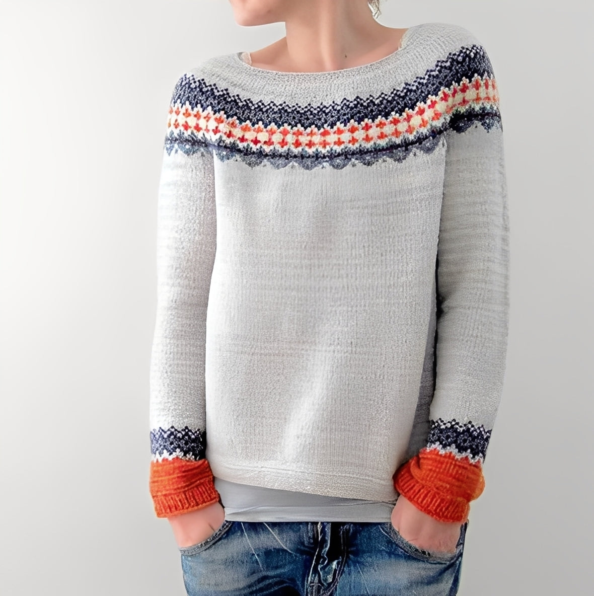 Flavienne - Basic winter sweater with round neck for women