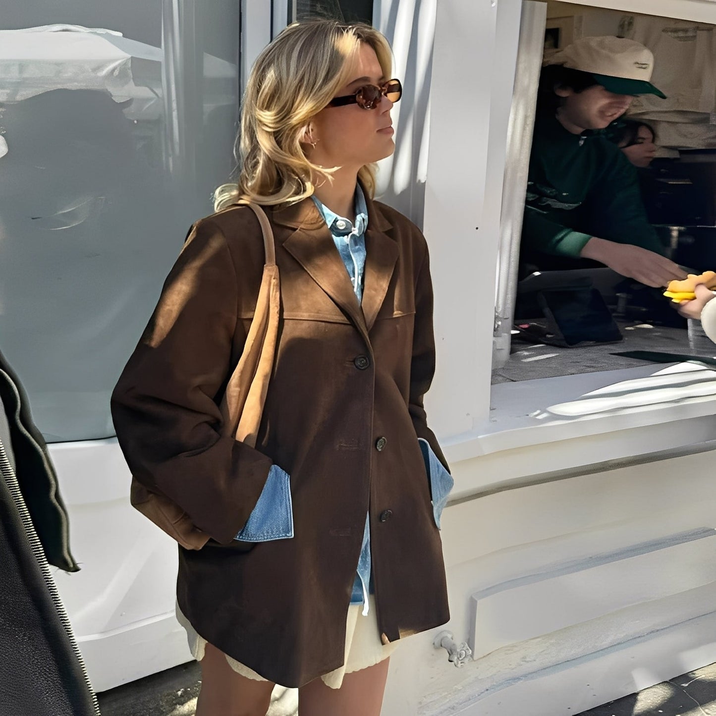 Laura - Veste en cuir classique avec col à revers pour femmes