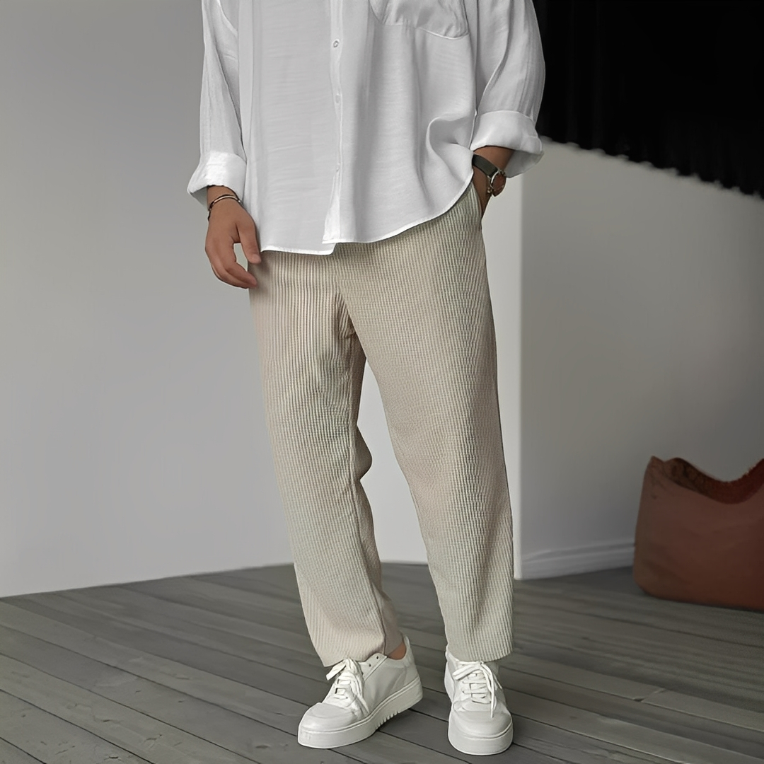 Mathias - Wide and comfortable trousers for men