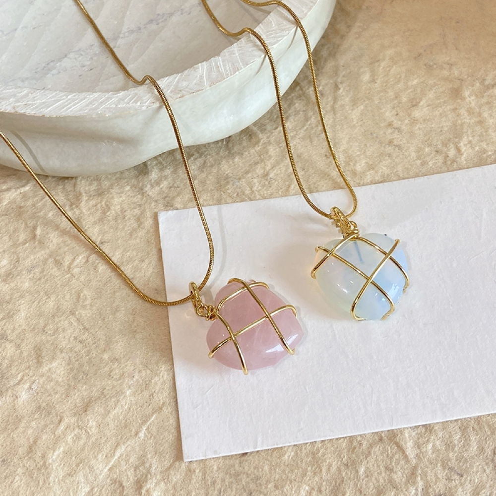 Collier en cœur de pierre précieuse - collier en cœur de princesse