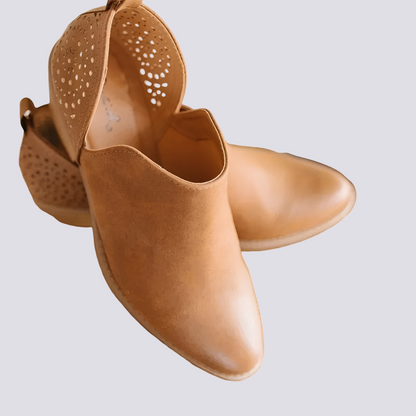 Megan - Elegant vintage leather shoes for women