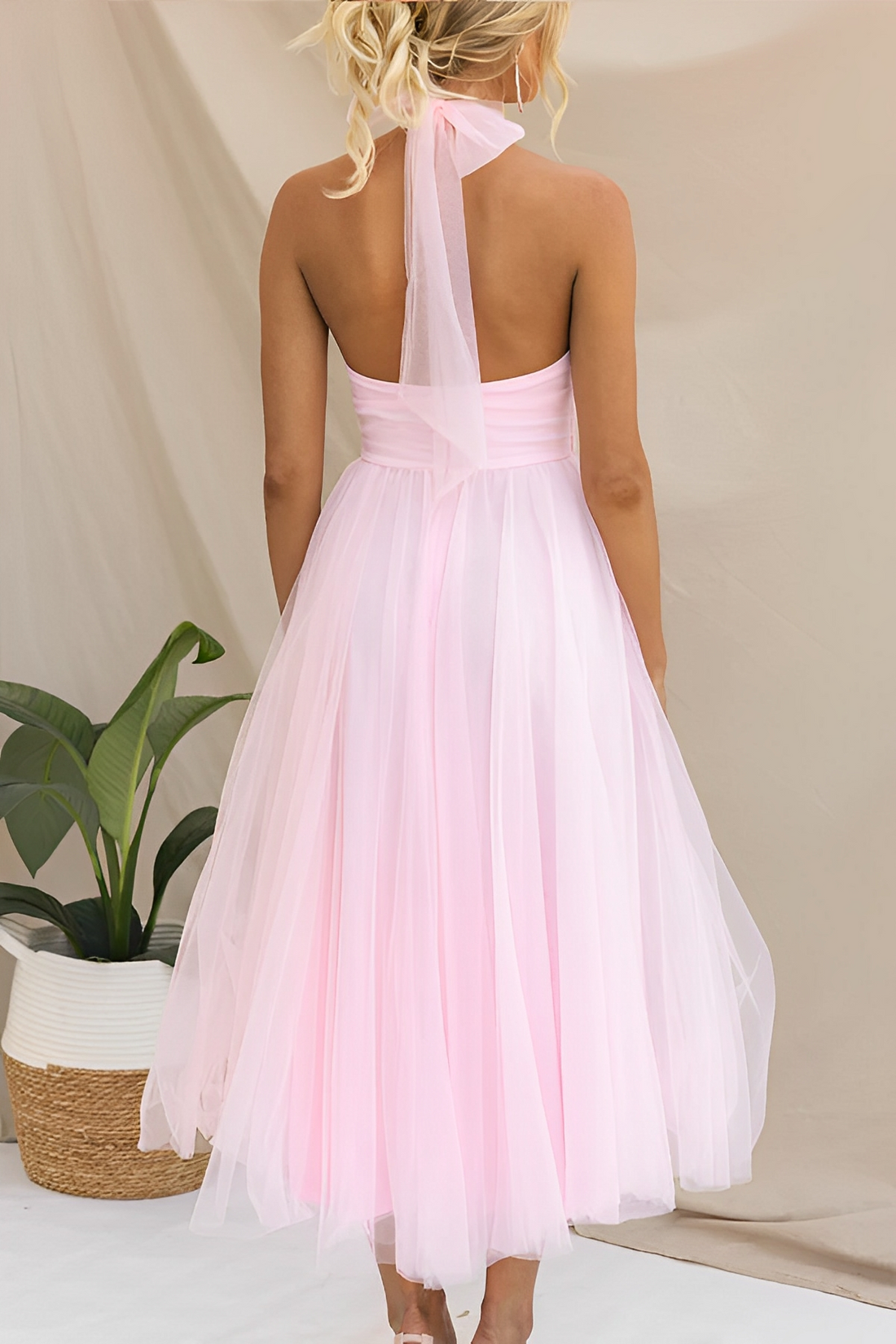 Serrena - Robe femme chic avec col montant