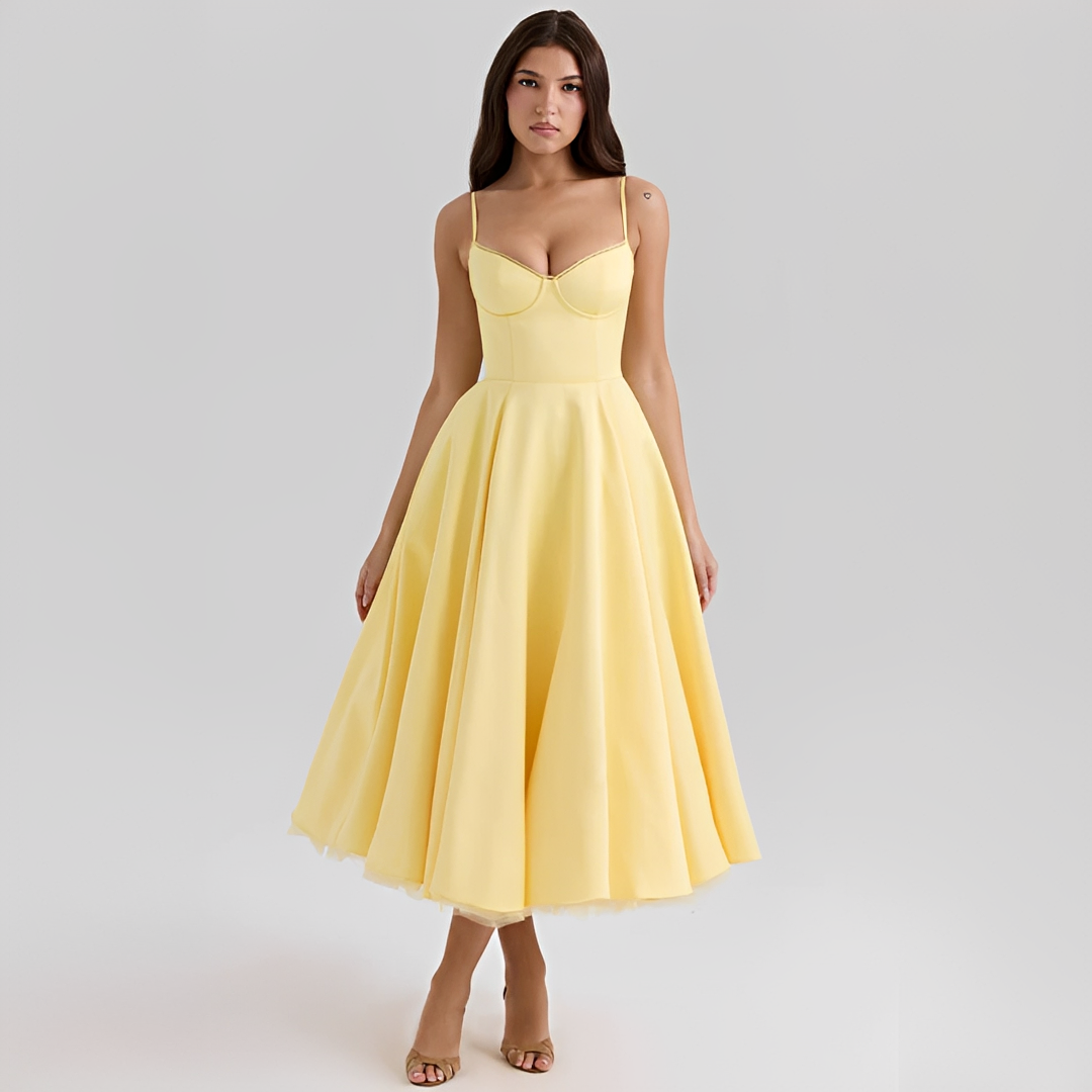 Zendaya - Robe Chic à Double Épaisseur