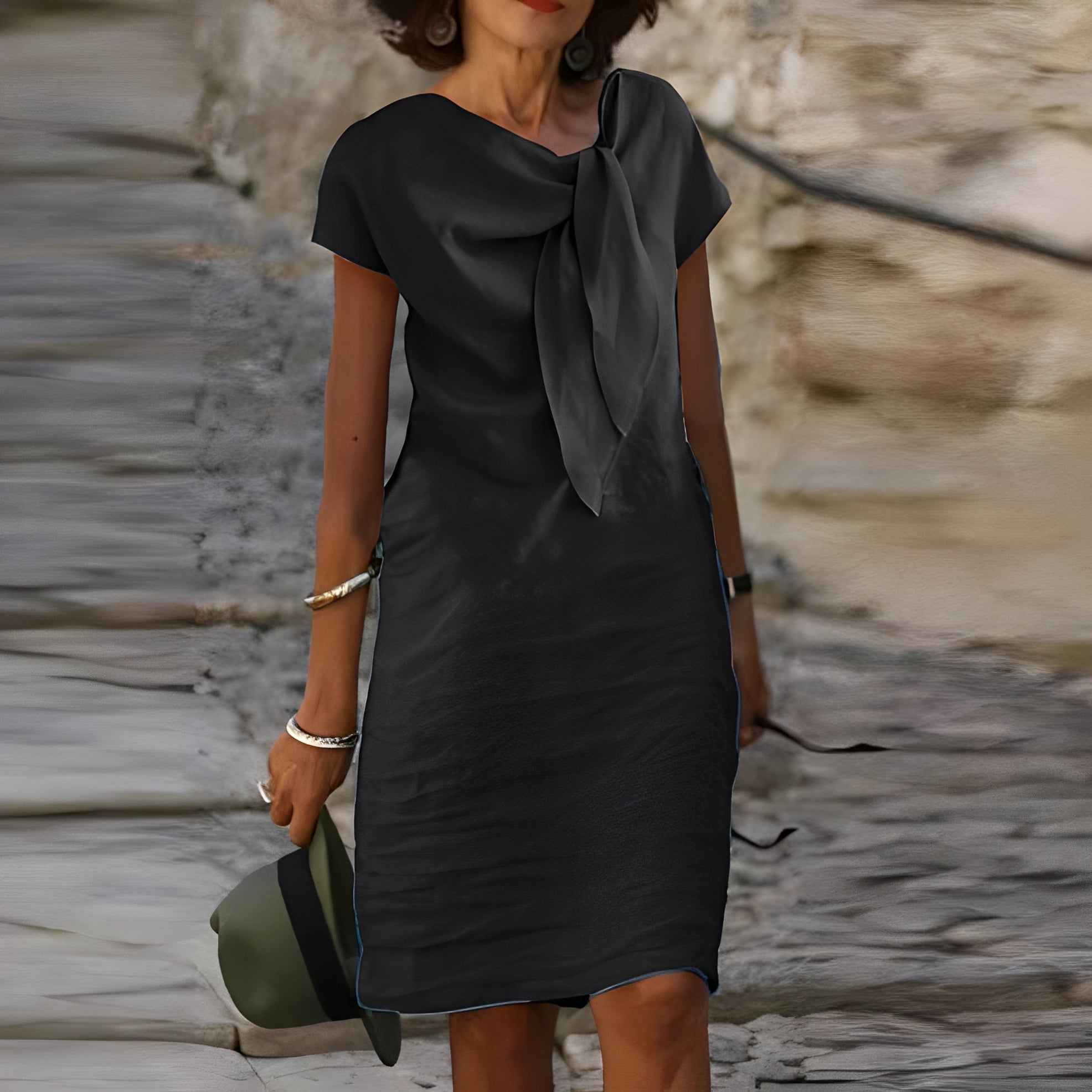 Hazel - Mini-robe élégante style cravate pour femmes