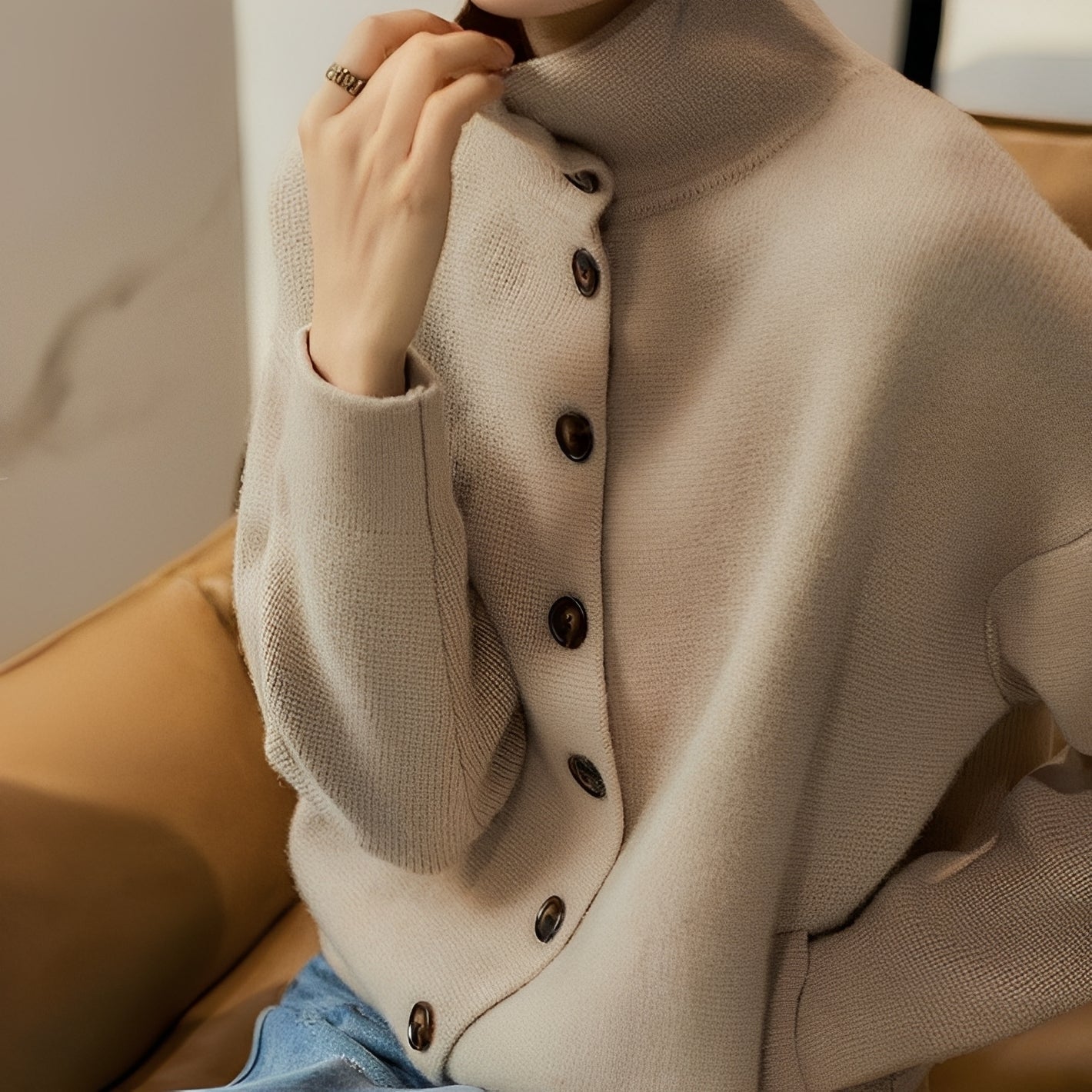 Amelia - Casual turtleneck sweater for women