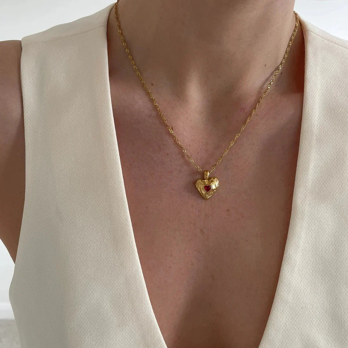 Vesper - Collier de Cœur Rouge en Or