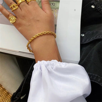 Gigi – Bracelet en maillons de corde dorée élégant