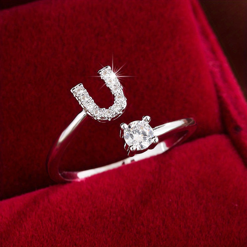 Nova – Bague ouverte moderne avec initiale et zircon