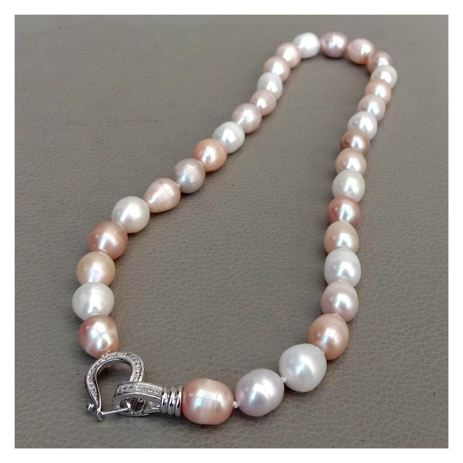 Nahia – Collier de perles colorées