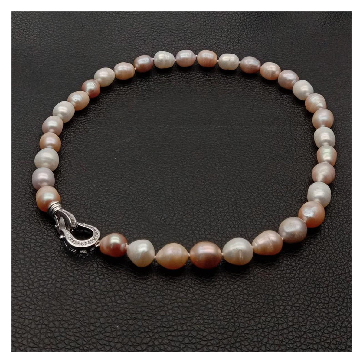 Nahia – Collier de perles colorées