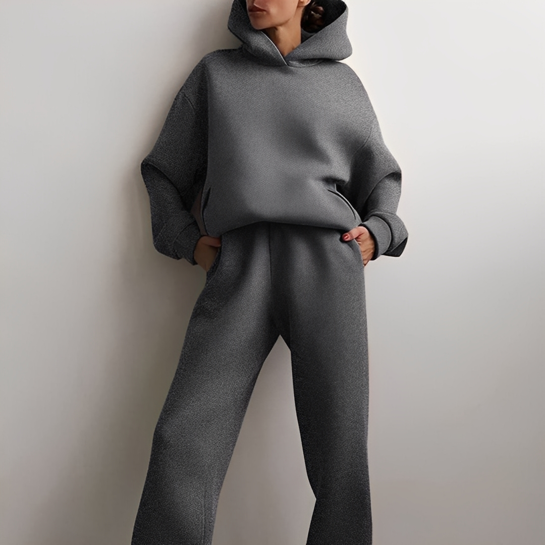 Carolyne - Weites Winterkleid, Jacke und Hose für Damen