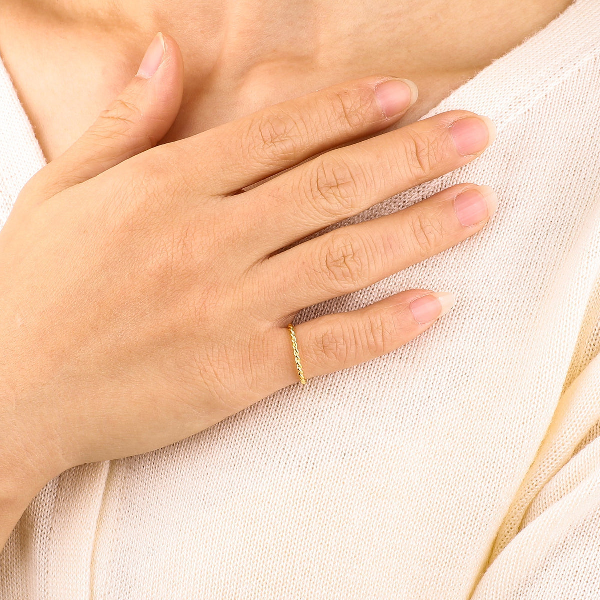 Manon – Bague tressée empilable