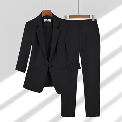 Andrea - Tenue chic de blazer et pantalon pour dames