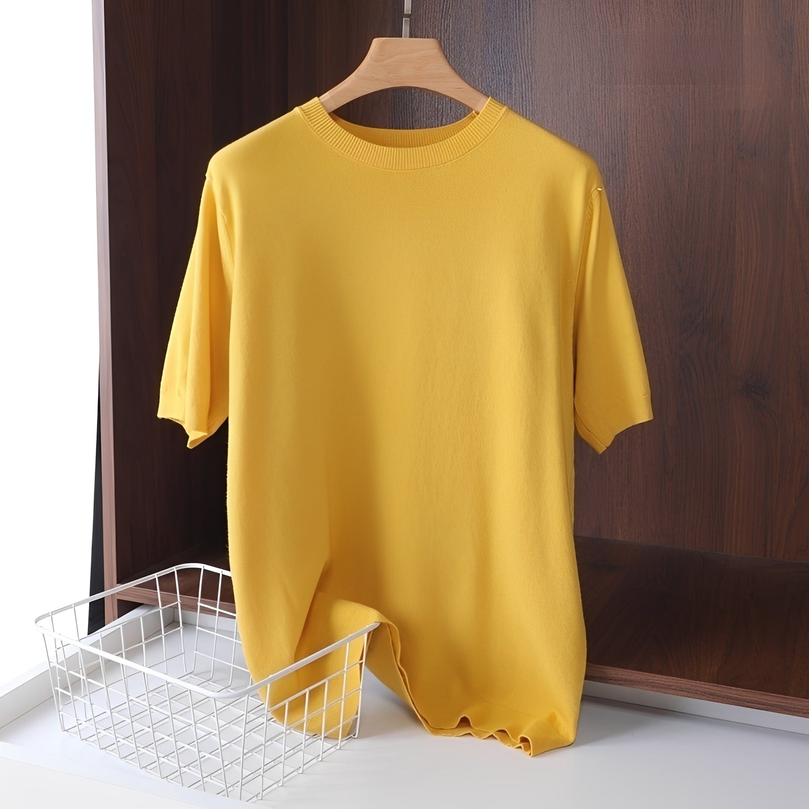 Nannie - T-shirt décontracté avec col rond pour femmes
