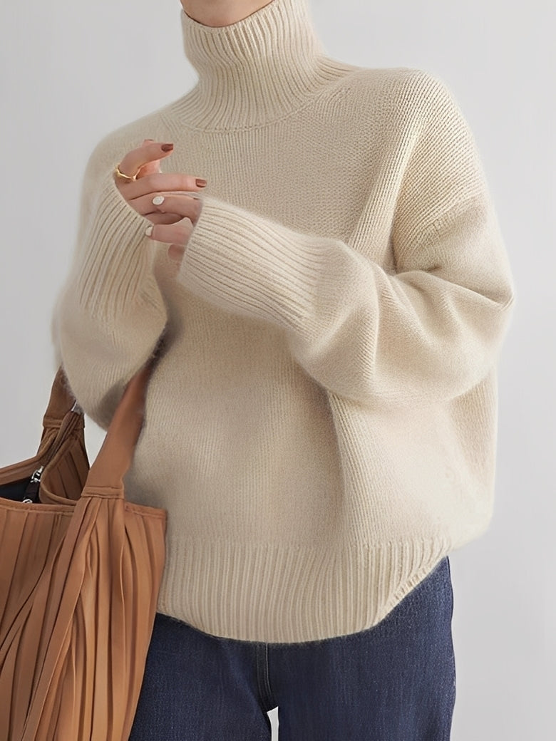 Gloria - Chic knitted sweater with a turtleneck in wool for women