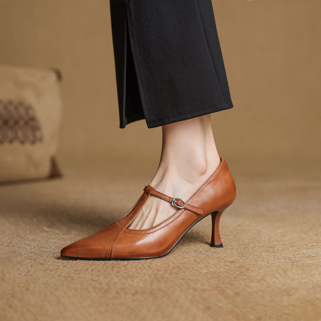 Ellis - Talons Aiguilles Élégants avec Boucle en T
