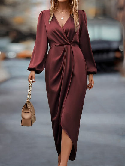 Diantha - Robe chic avec manches évasées fendues pour femmes