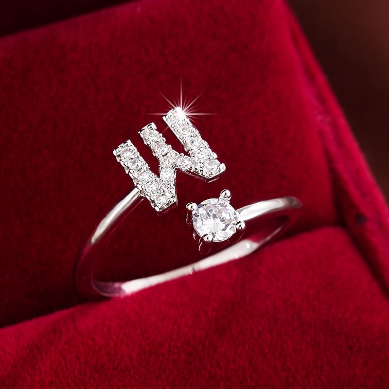 Nova – Bague ouverte moderne avec initiale et zircon