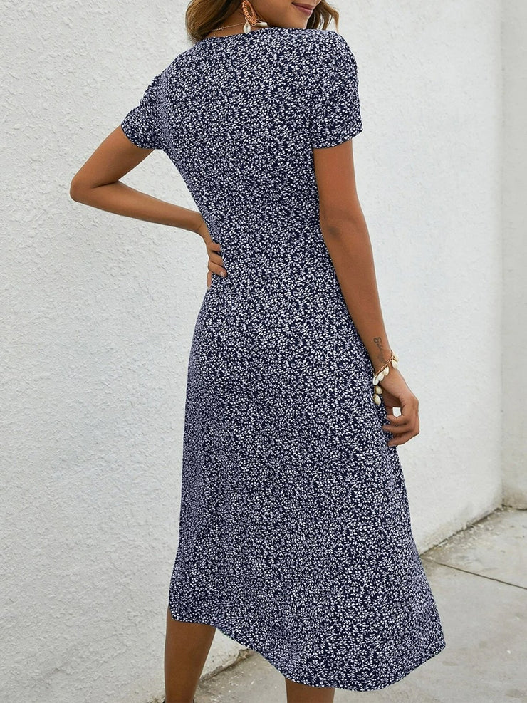 Blythe - Robe à col en V et manches courtes pour femme
