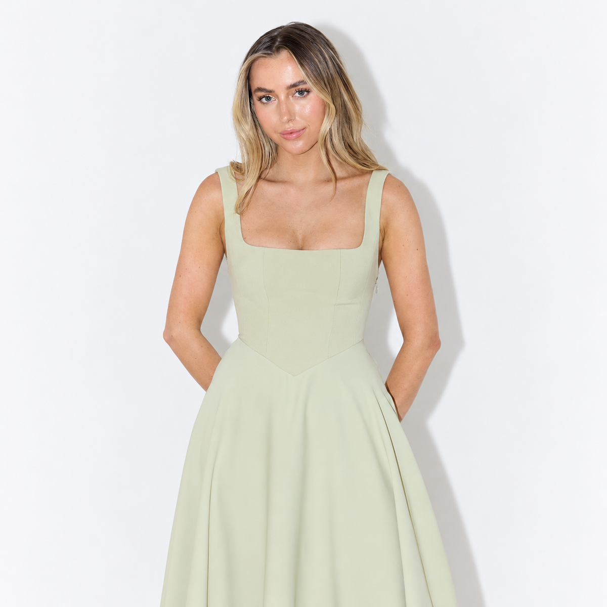 Melisandre - Robe Midi Femme, Élégante & Polyvalente