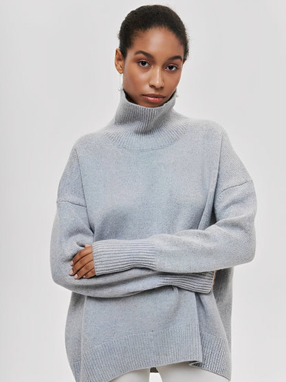Marva - Warm and stylish sweater for women with turtleneck