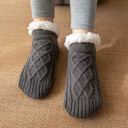 Raquel - Chaussettes douces en peluche avec semelle antidérapante pour femmes pendant l'hiver